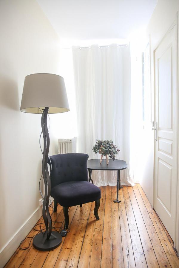 Croix Blanche - Le Logis Appartement Tournan-en-Brie Buitenkant foto