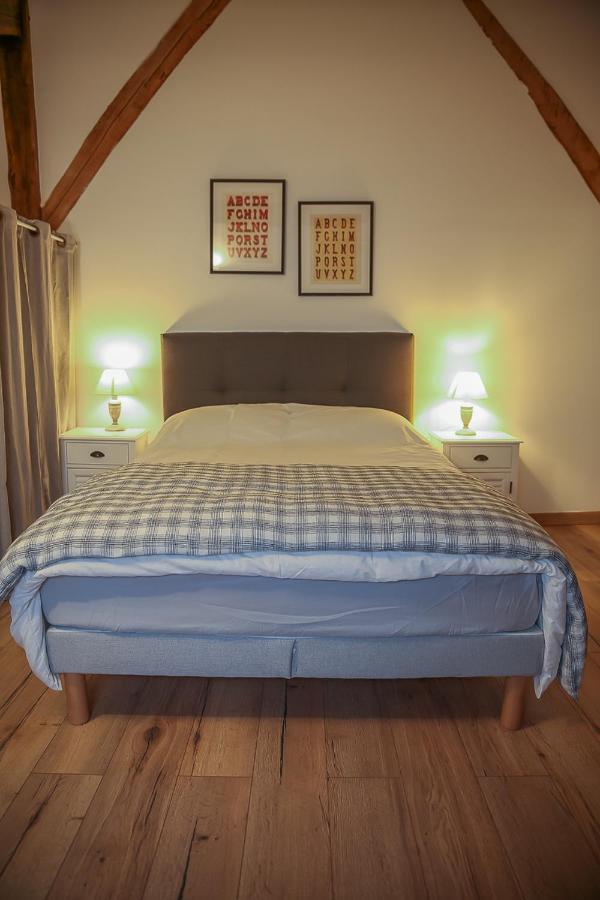 Croix Blanche - Le Logis Appartement Tournan-en-Brie Buitenkant foto