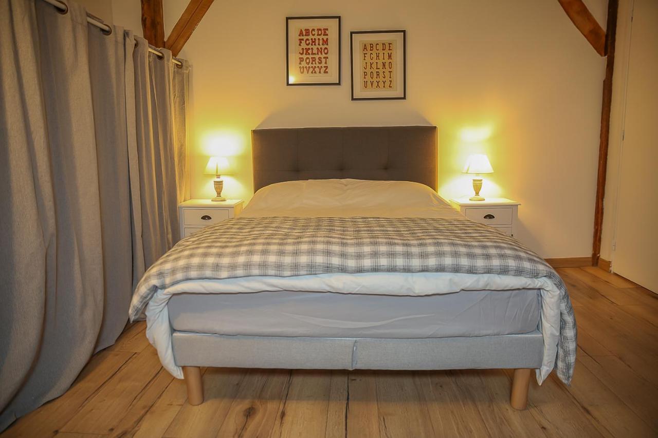 Croix Blanche - Le Logis Appartement Tournan-en-Brie Buitenkant foto