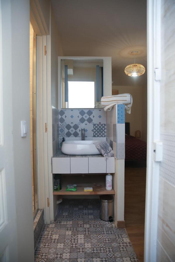 Croix Blanche - Le Logis Appartement Tournan-en-Brie Buitenkant foto